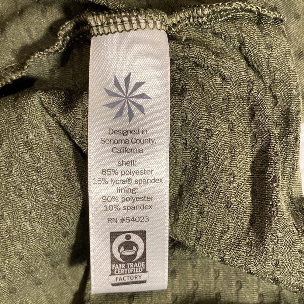 Athleta size Medium workout tank - Picture 5 of 6